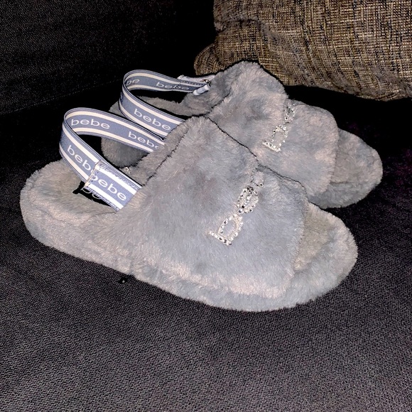 bebe Shoes - Bebe Jeanna (Women's)- Gray - Flat sandals. Excellent condition Size 6